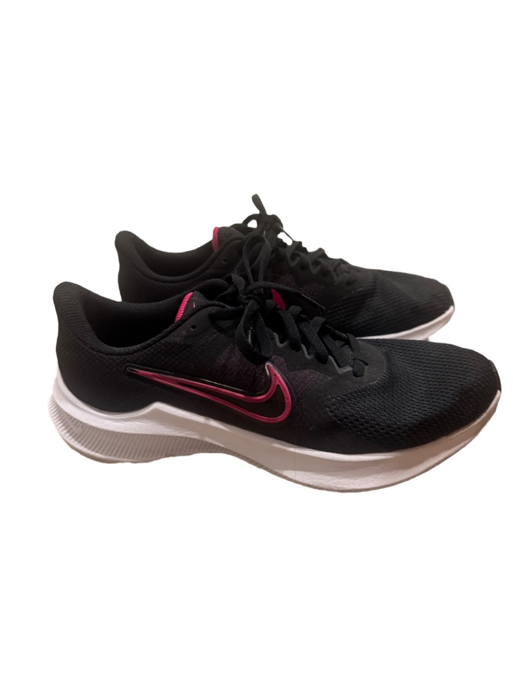 Nike Black and Hot Pink Women's Athletic Downshifter 11 Running Shoes - Picture 3 of 10